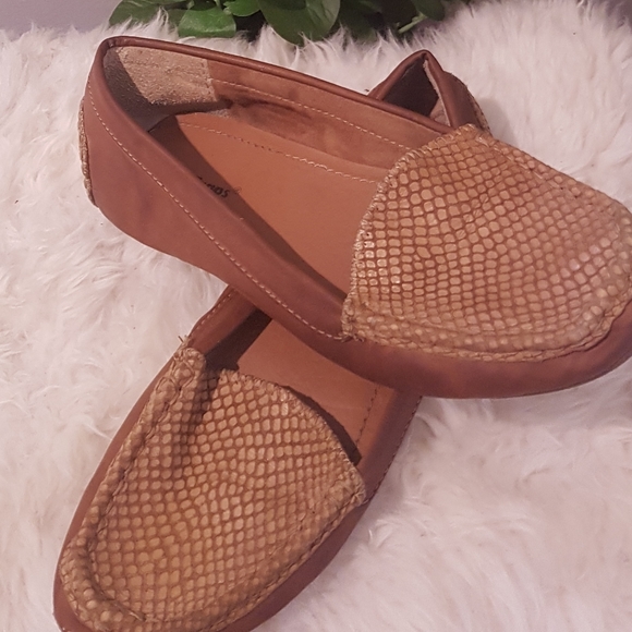 💫HOST PICK💫❤ BareTraps Kieran leather loafers - Picture 2 of 3